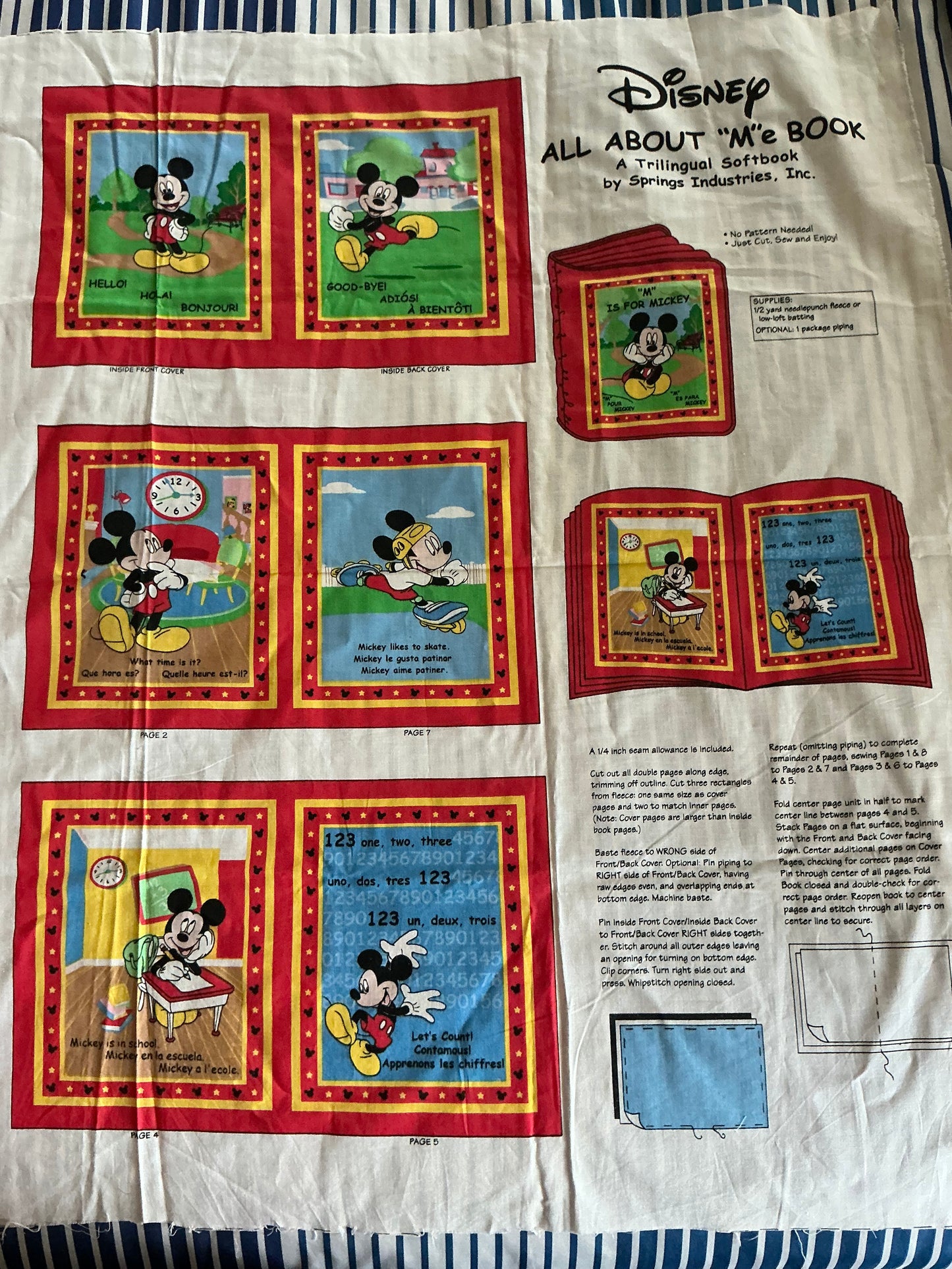 Mickey Trilingual Cloth