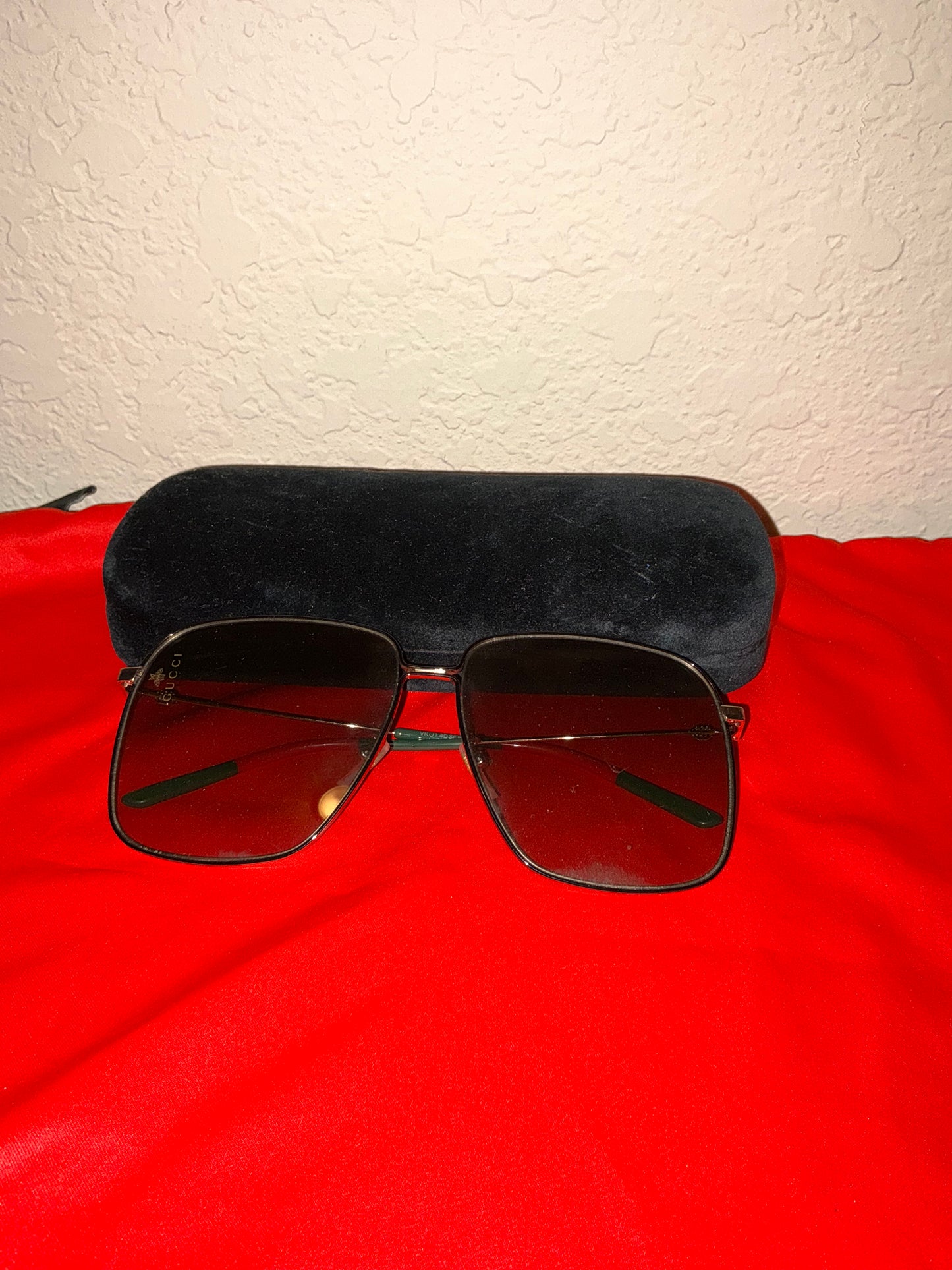 Two pair Gucci Sunglasses Bundle